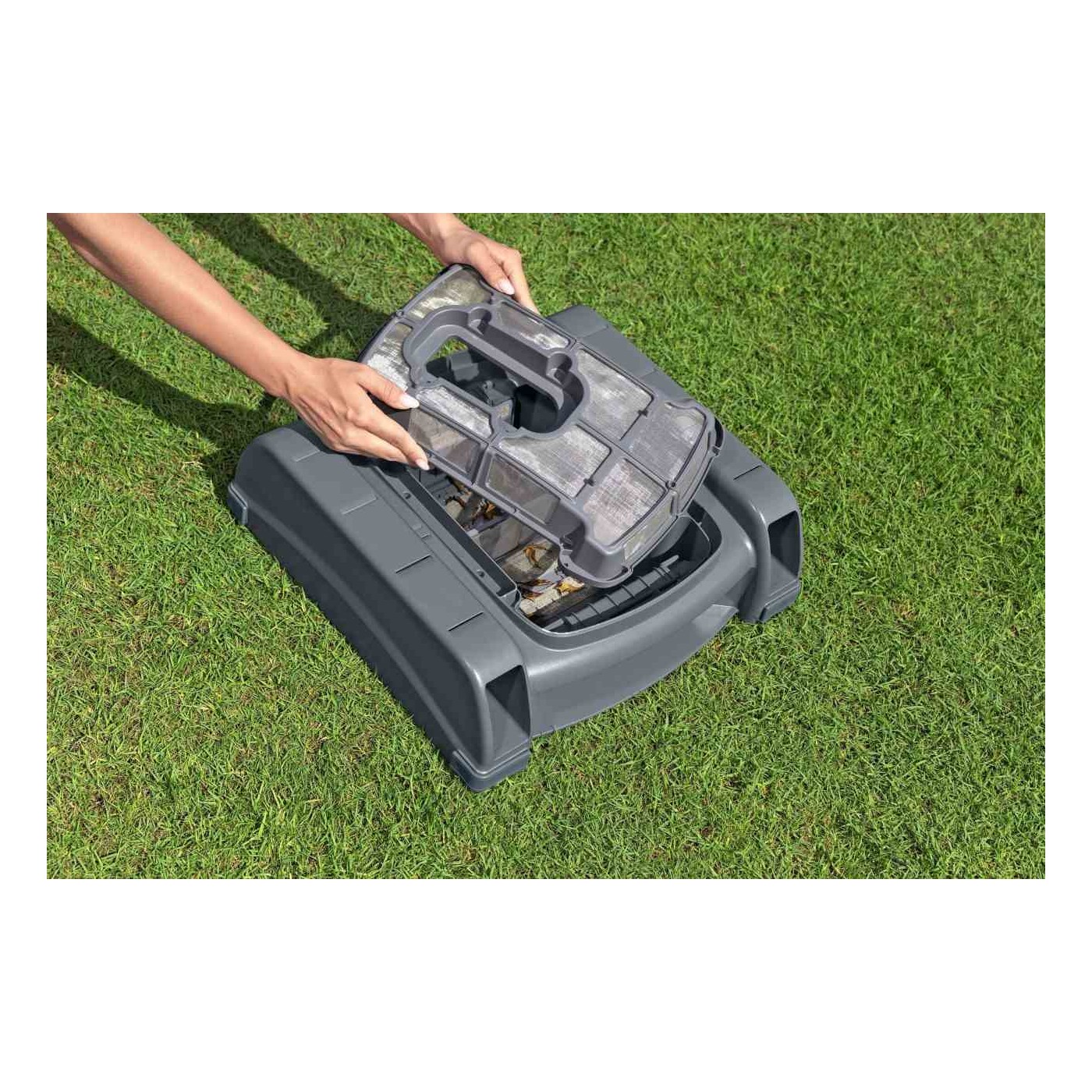 AQUATRONIX PRO G300 2-in-1 Vacuum Cleaner and Skimmer BESTWAY