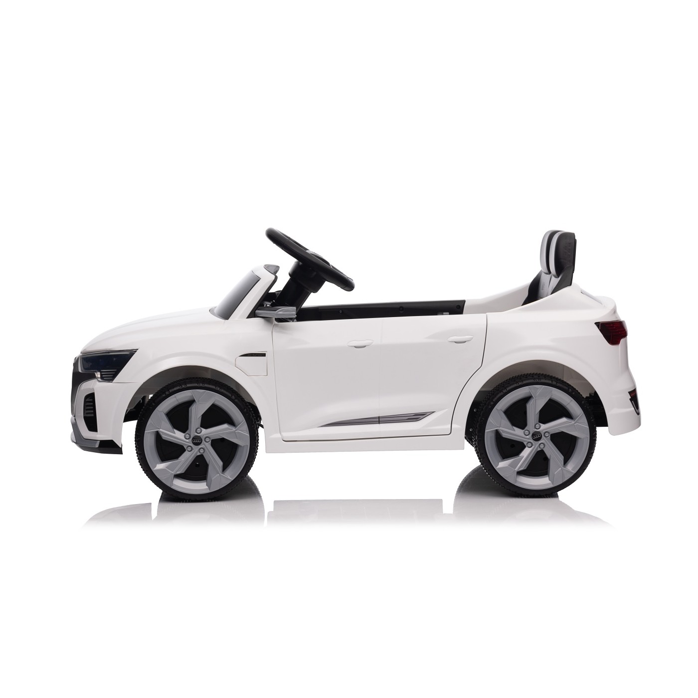 Audi SQ8 White Vehicle