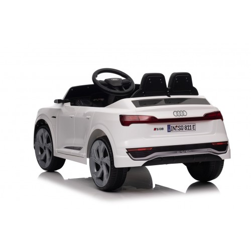 Audi SQ8 White Vehicle
