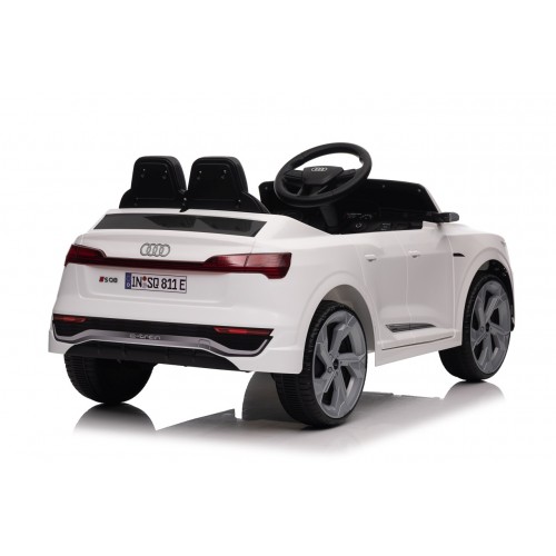 Audi SQ8 White Vehicle
