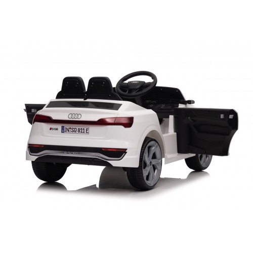 Audi SQ8 White Vehicle