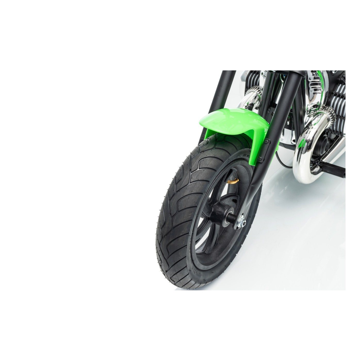 Vehicle Motor BMW R18 Green
