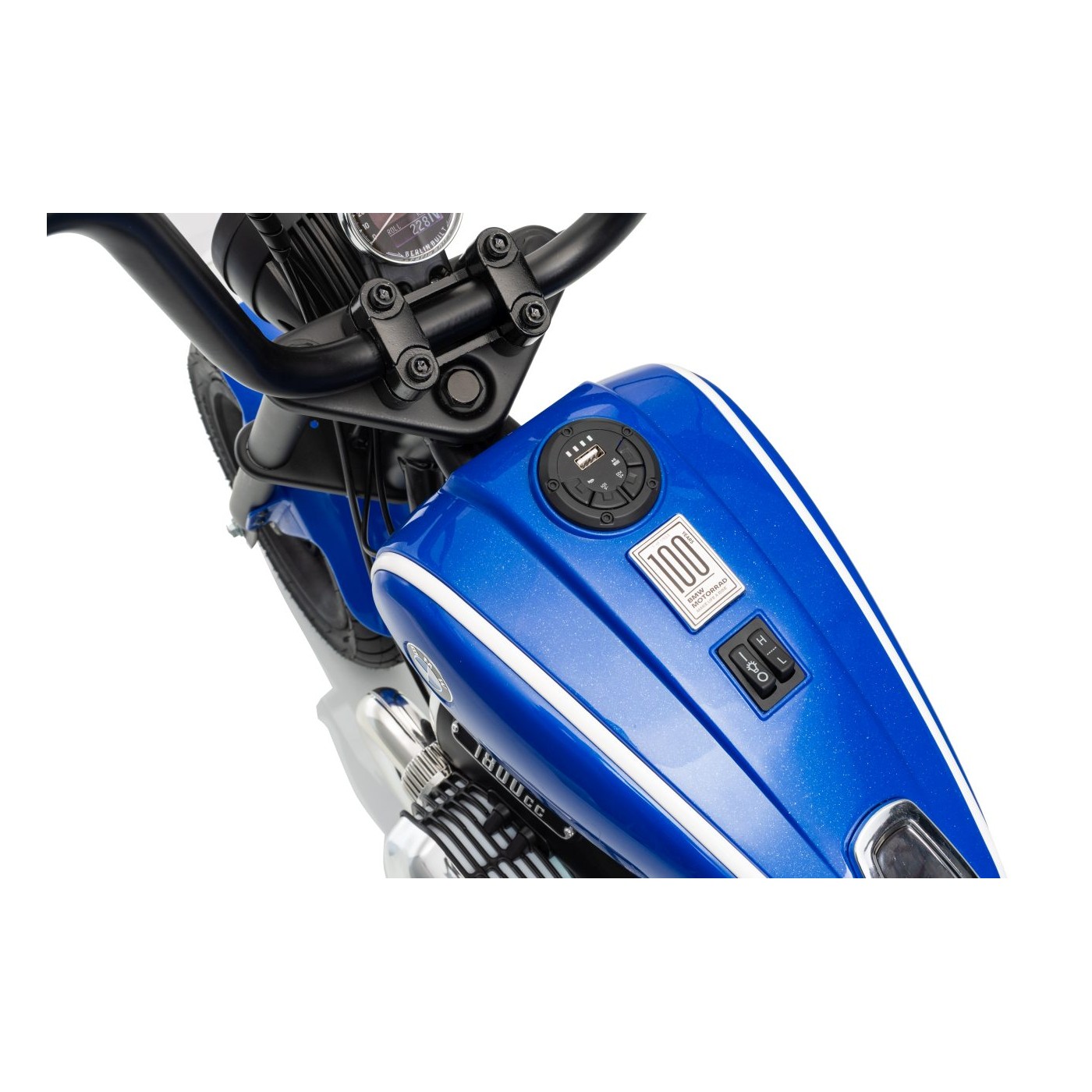 Vehicle Motor BMW R18 Blue