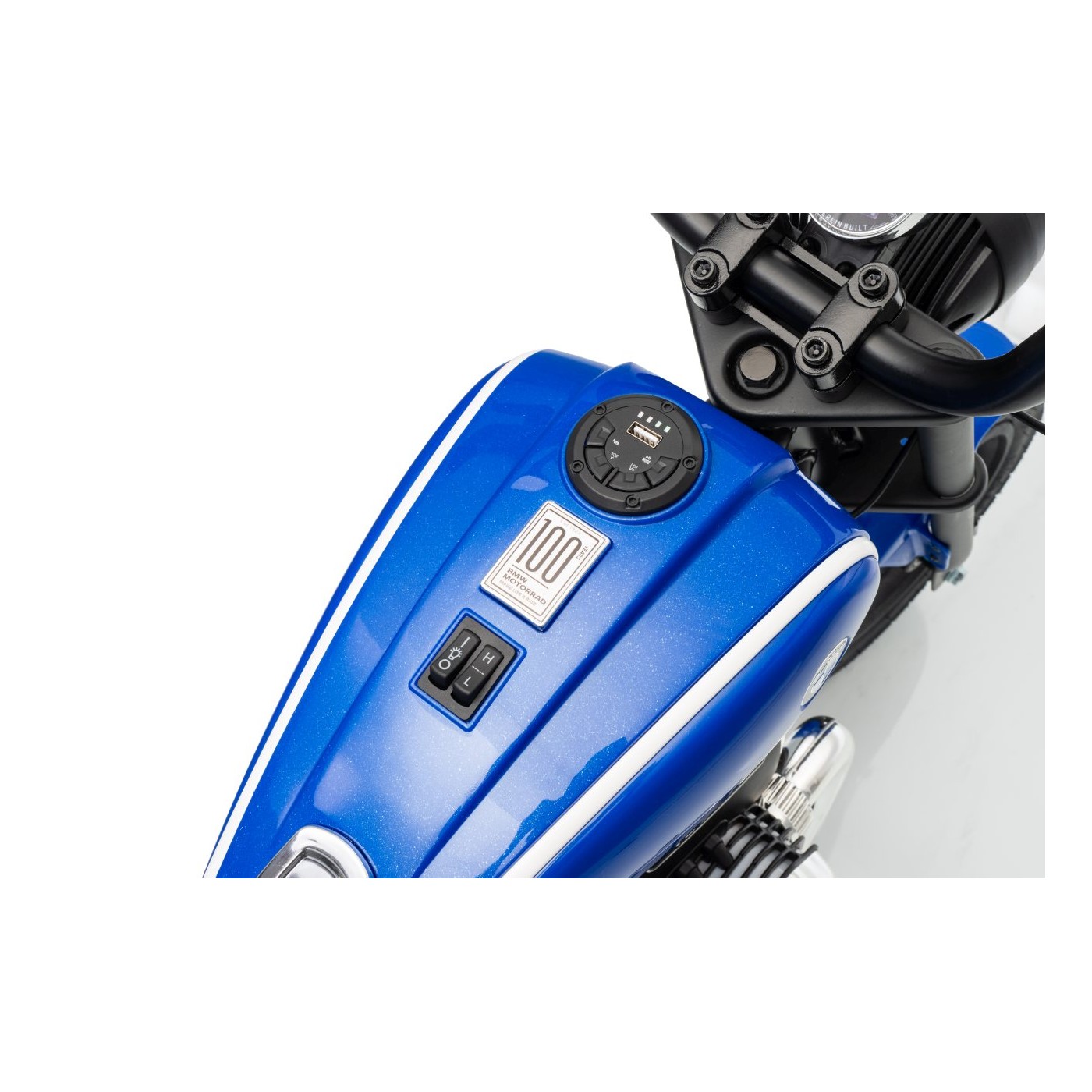 Vehicle Motor BMW R18 Blue