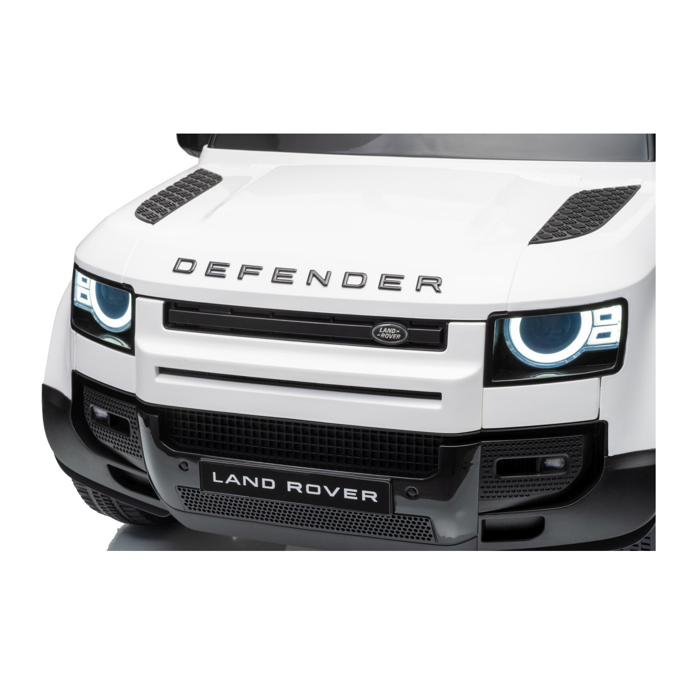 Land Rover Defender White Vehicle