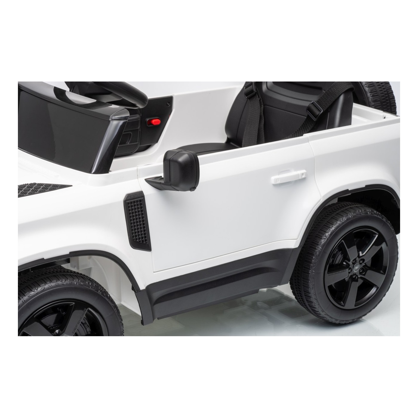 Land Rover Defender White Vehicle