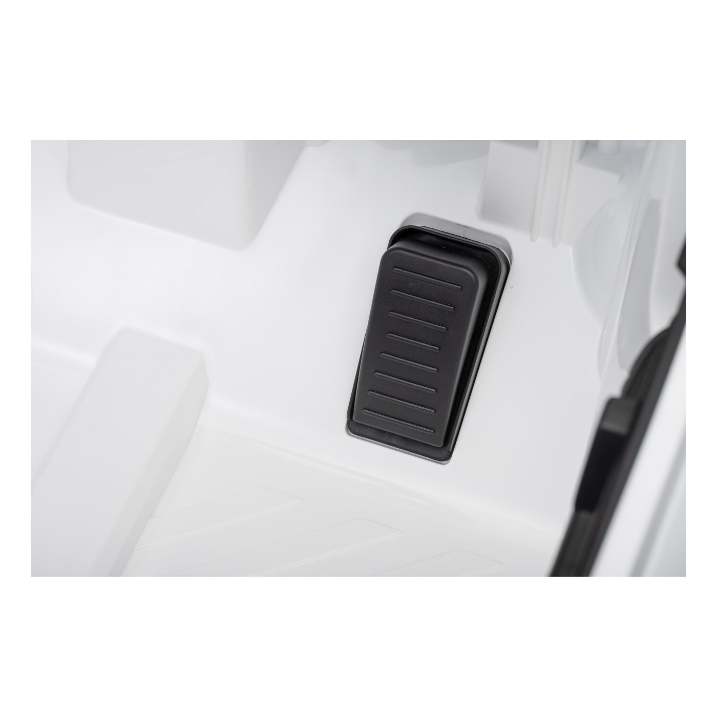 Land Rover Defender White Vehicle