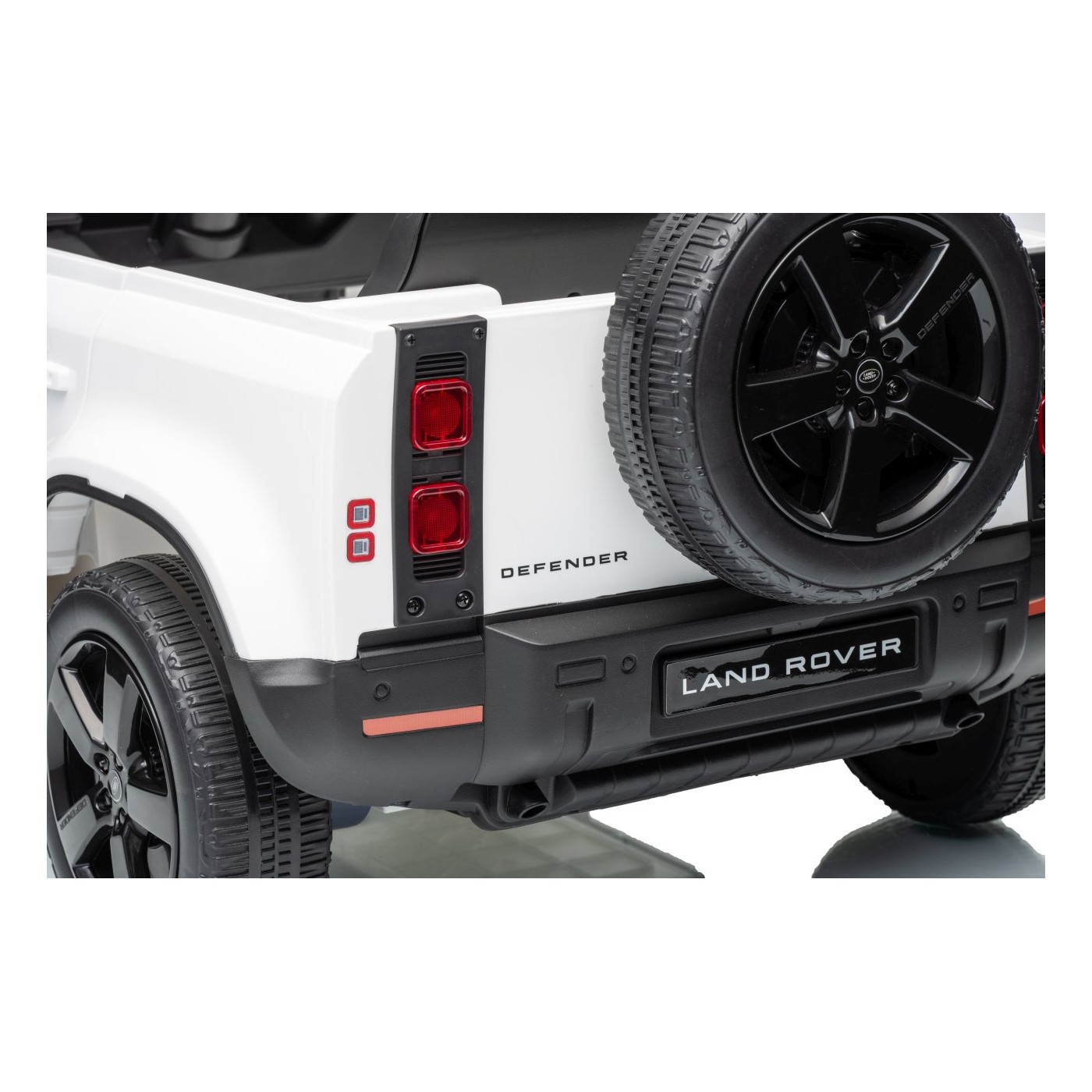 Land Rover Defender White Vehicle