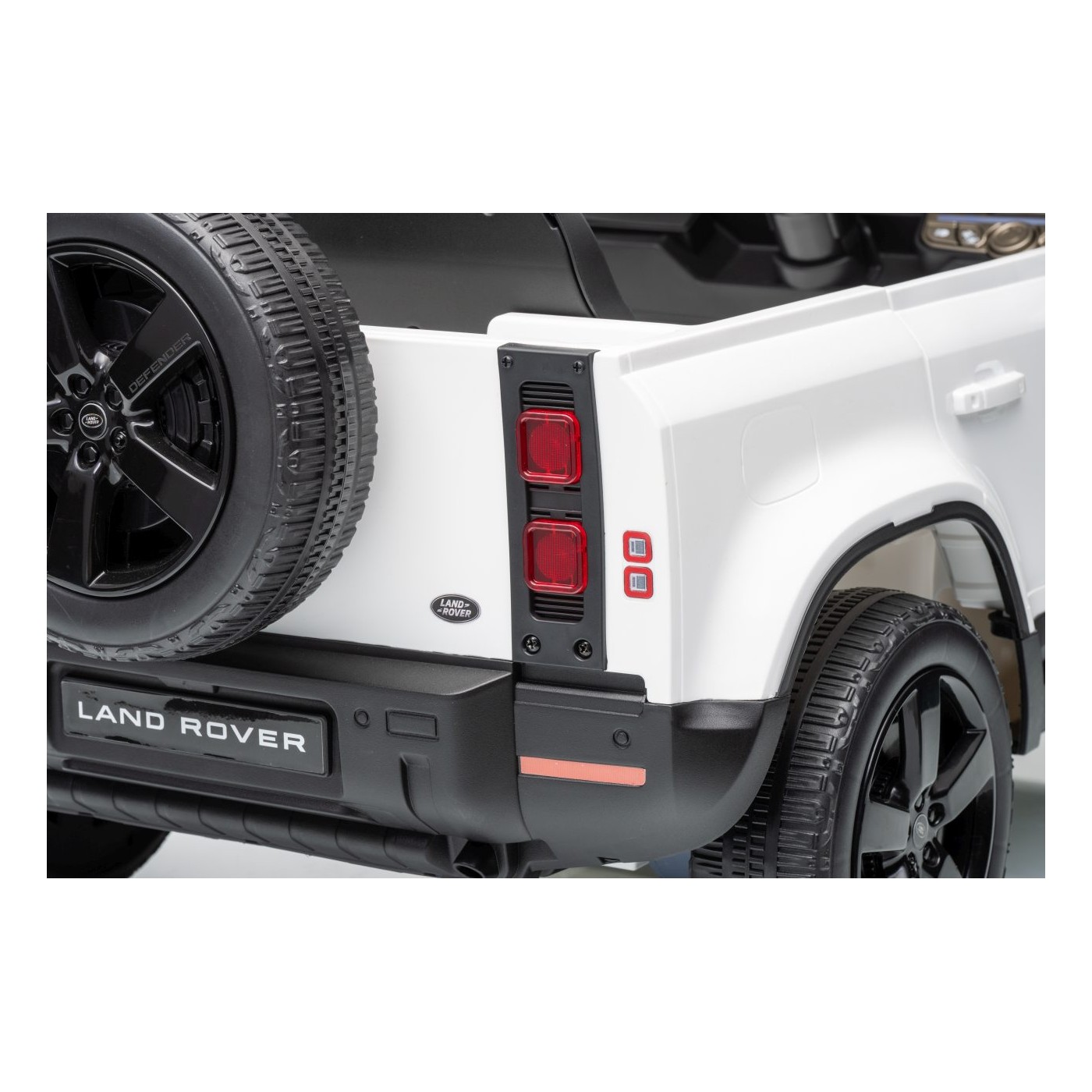 Land Rover Defender White Vehicle
