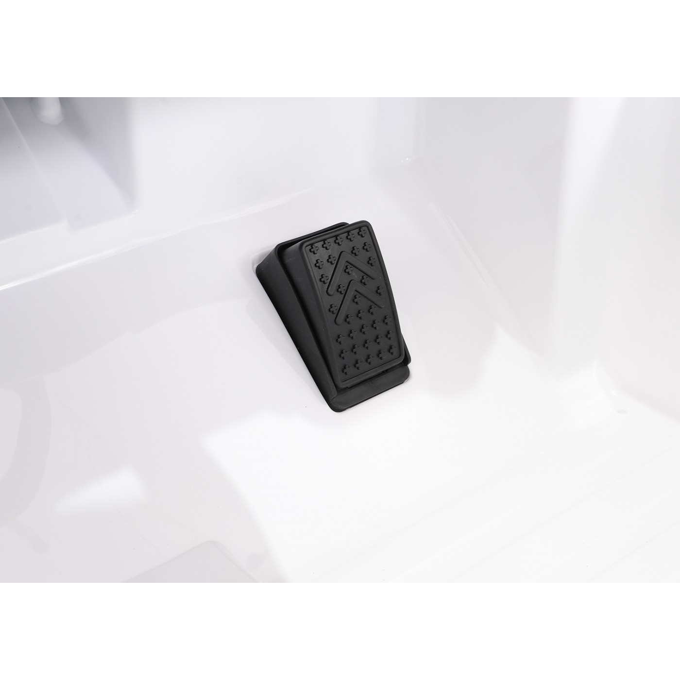 Jeep BEAST 4x4 White Vehicle