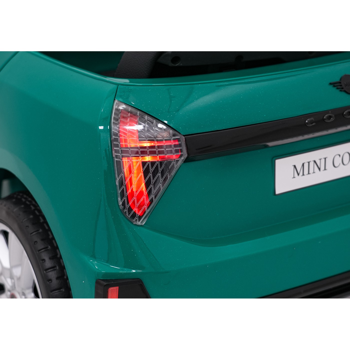 Mini Cooper Green Vehicle