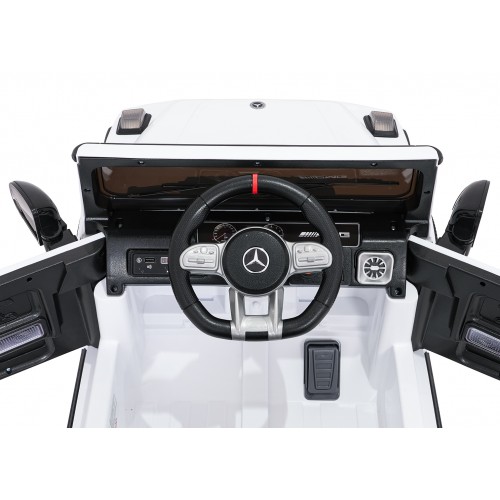 Vehicle Mercedes G63 AMG LIFT White