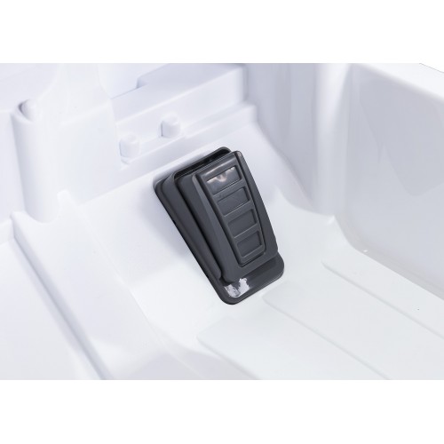 Vehicle Mercedes G63 AMG LIFT White