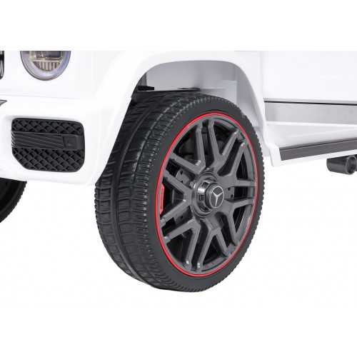 Vehicle Mercedes G63 AMG LIFT White