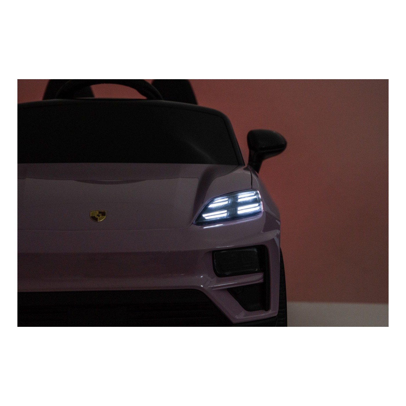 Porsche Macan Pink Vehicle