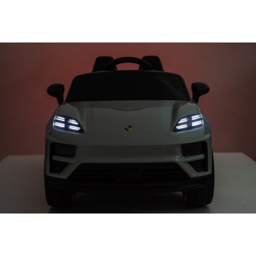 Porsche Macan Pink Vehicle