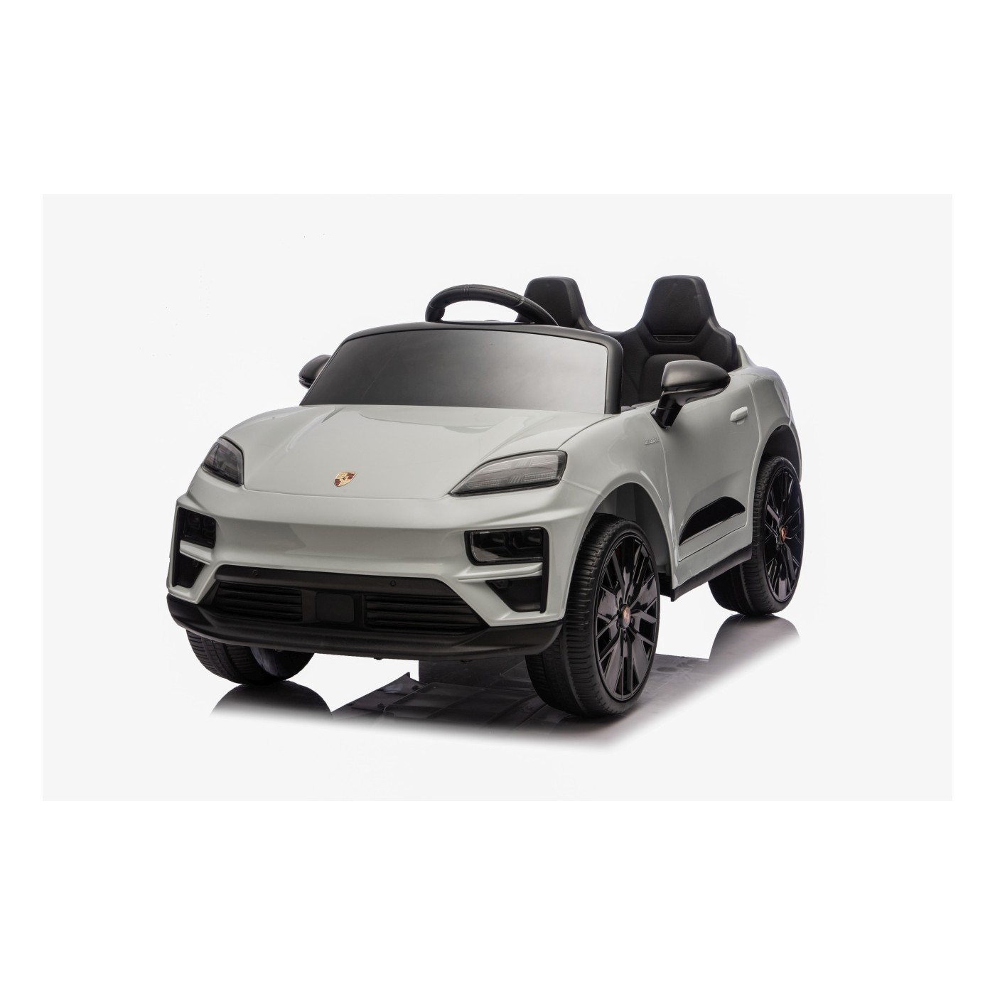 Vehicle Porsche Macan Gray