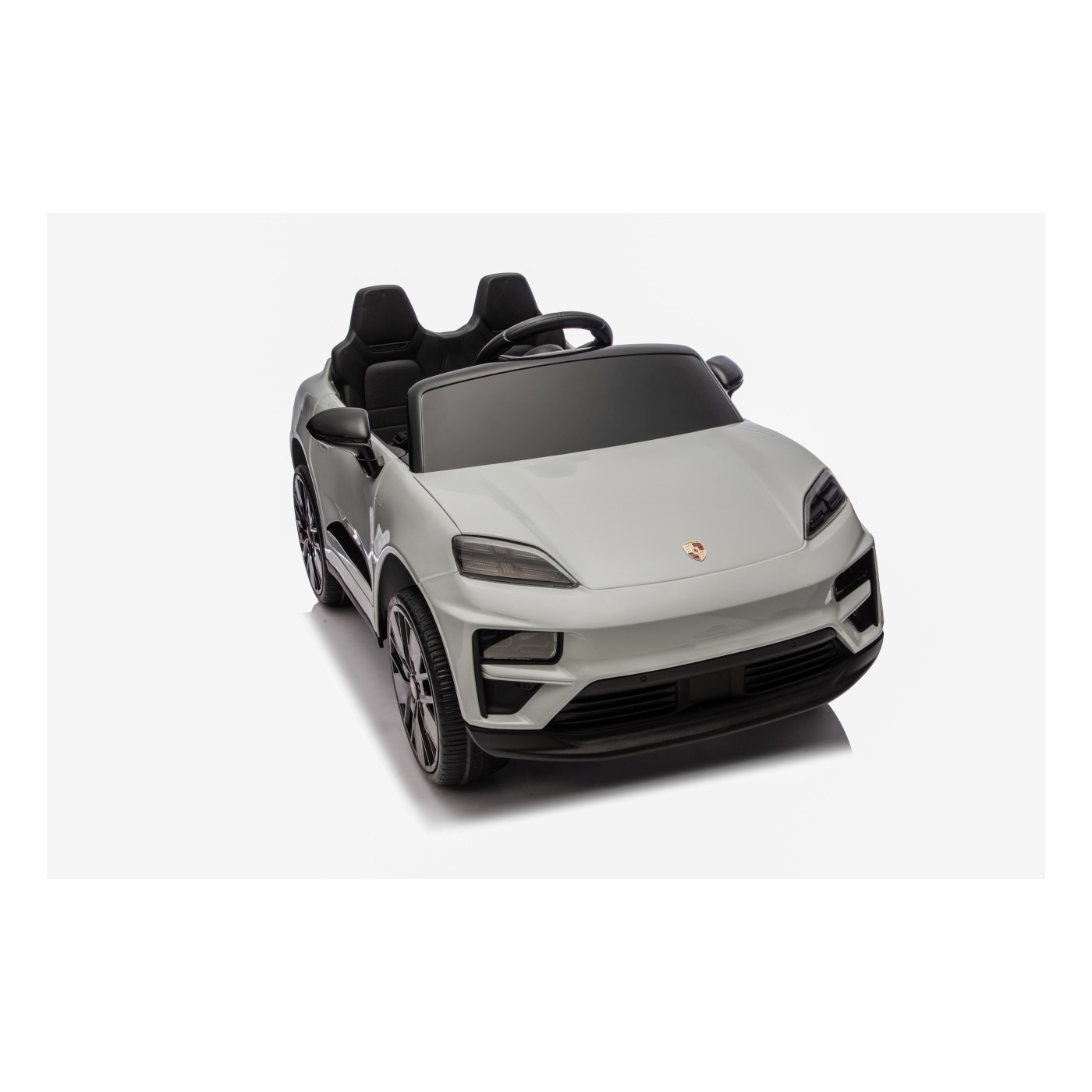 Vehicle Porsche Macan Gray