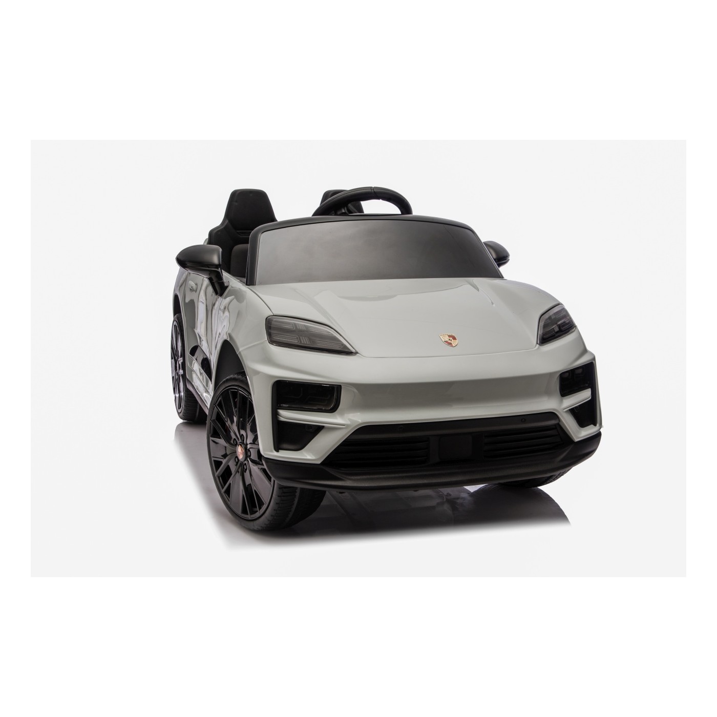 Vehicle Porsche Macan Gray