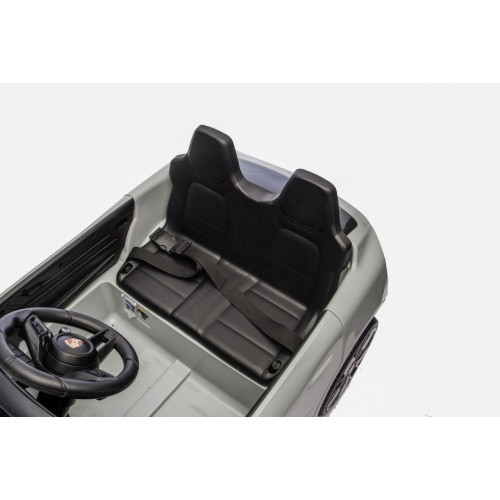 Vehicle Porsche Macan Gray