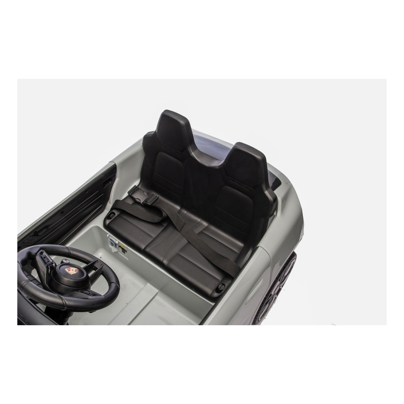 Vehicle Porsche Macan Gray