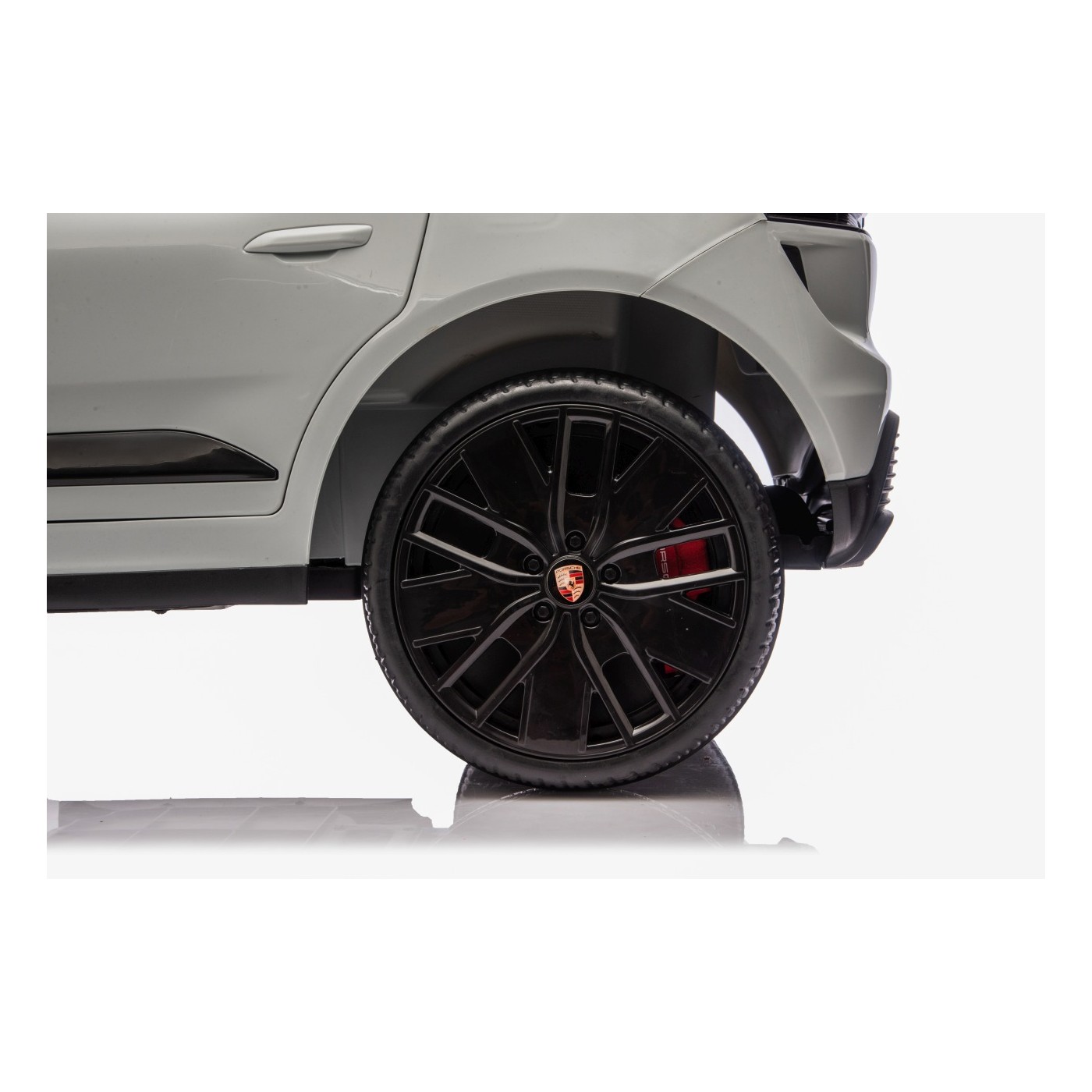 Vehicle Porsche Macan Gray