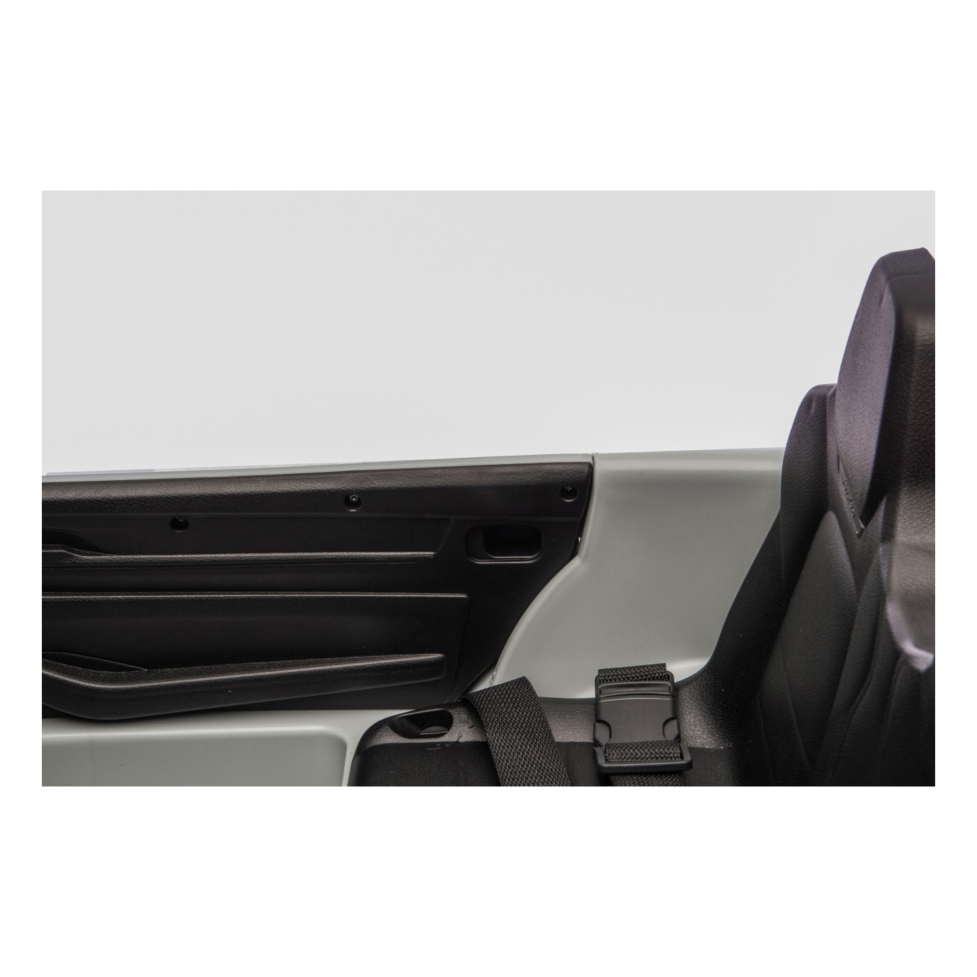 Vehicle Porsche Macan Gray