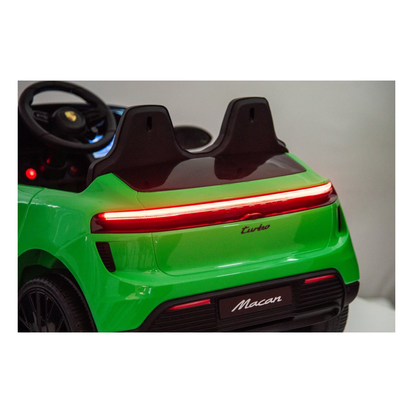 Porsche Macan Green Vehicle