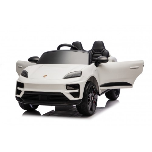 Porsche Macan White Vehicle
