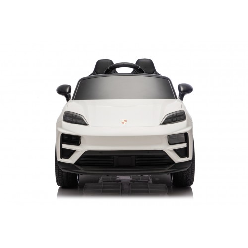 Porsche Macan White Vehicle