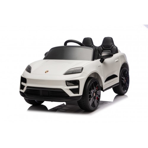 Porsche Macan White Vehicle