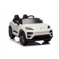 Porsche Macan White Vehicle