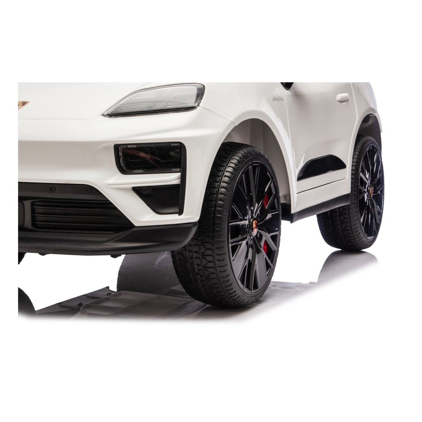 Porsche Macan White Vehicle