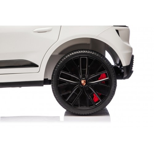 Porsche Macan White Vehicle