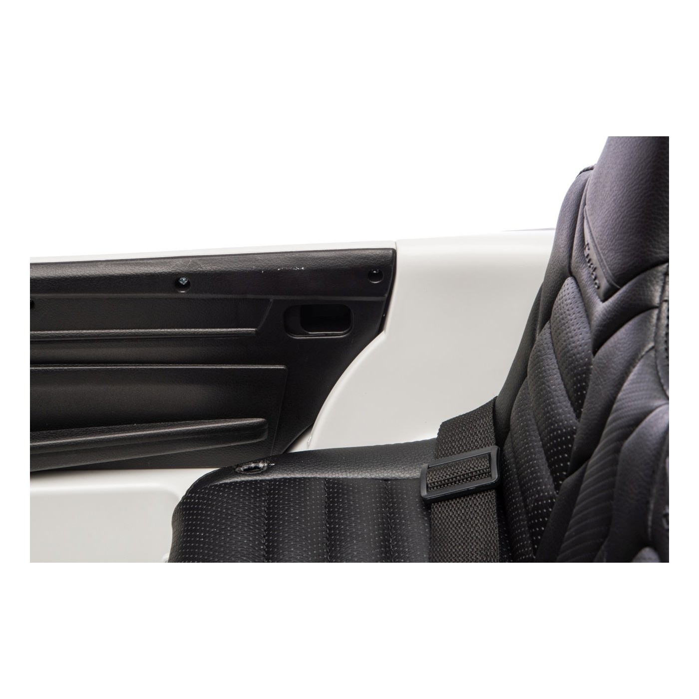 Porsche Macan White Vehicle
