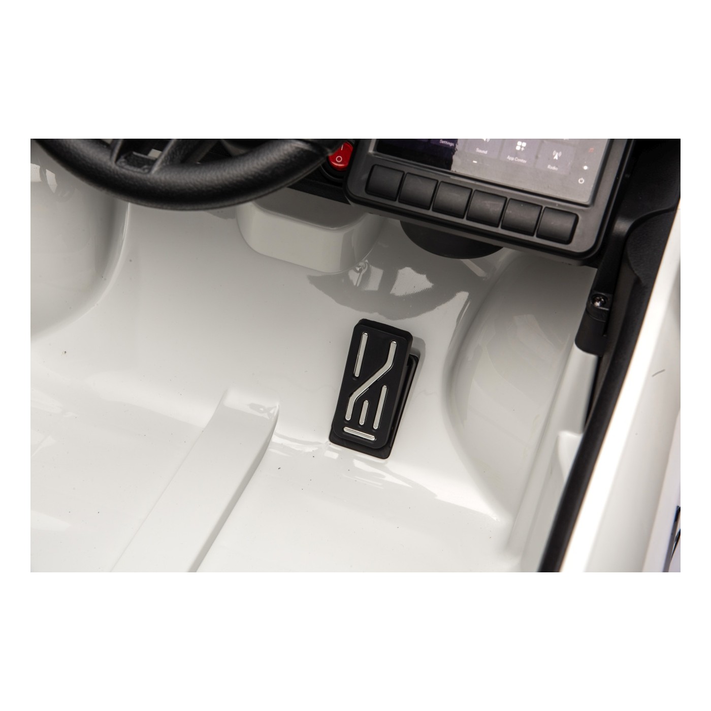 Porsche Macan White Vehicle