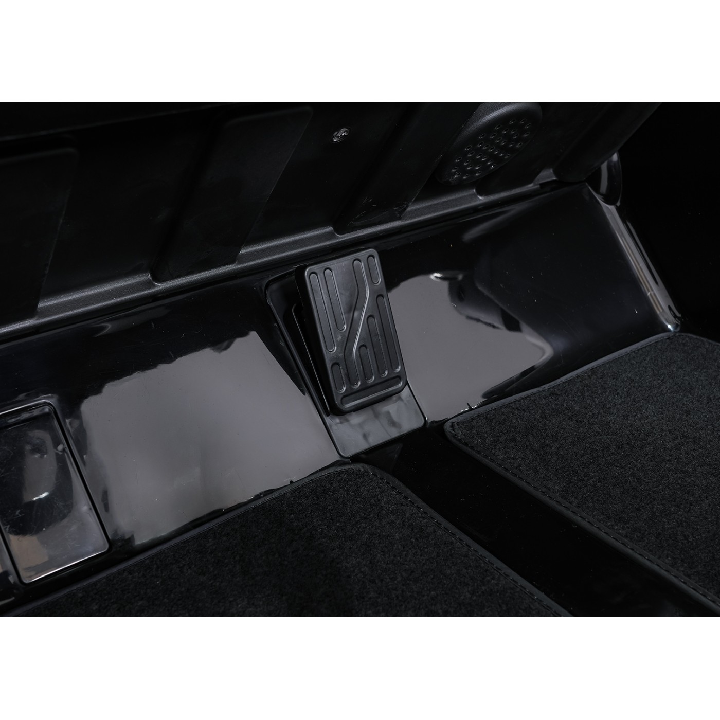 Vehicle Mercedes Benz GT63 AMG Black