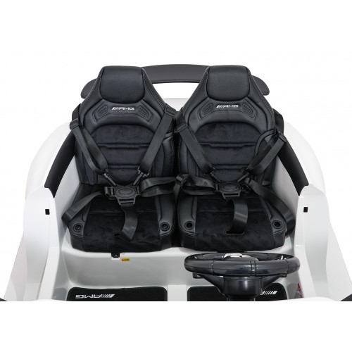 Vehicle Mercedes Benz GT63 AMG White