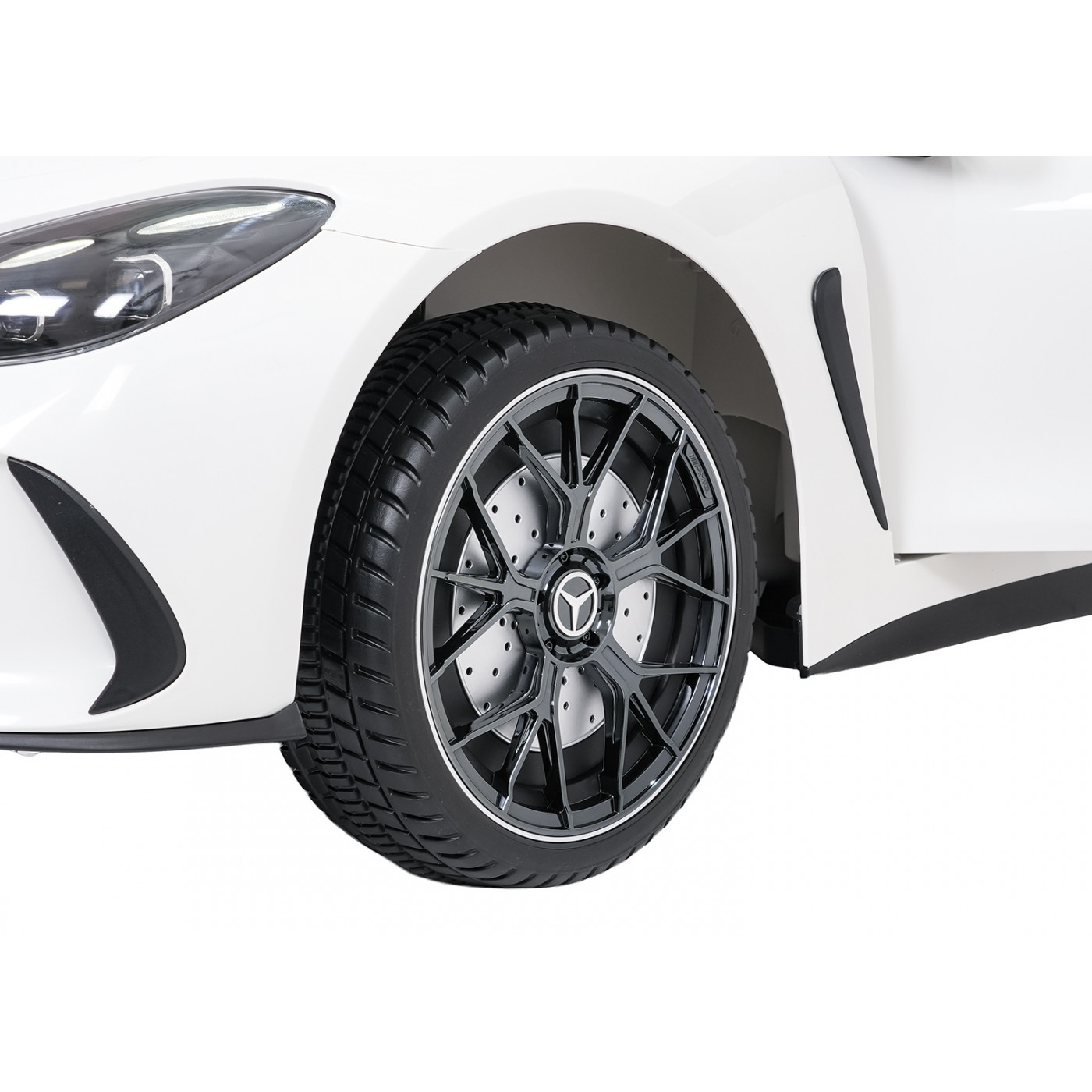 Vehicle Mercedes Benz GT63 AMG White