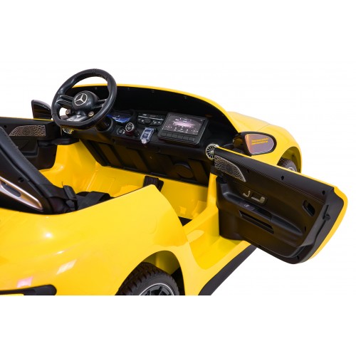 Vehicle Mercedes Benz GT63 AMG Yellow