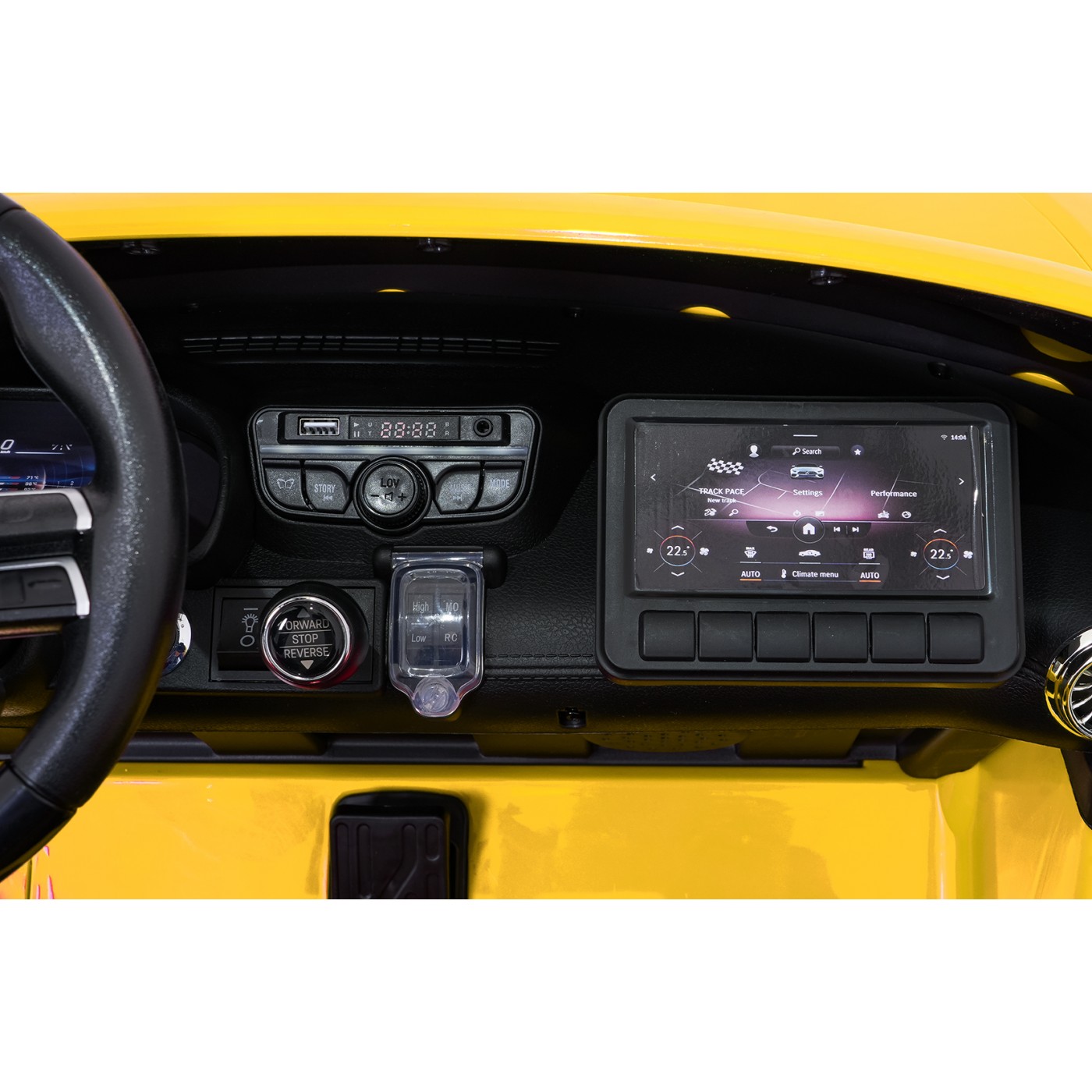 Vehicle Mercedes Benz GT63 AMG Yellow