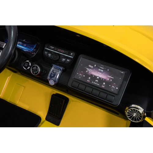 Vehicle Mercedes Benz GT63 AMG Yellow