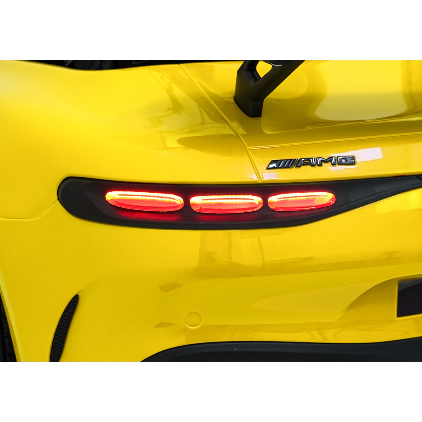 Vehicle Mercedes Benz GT63 AMG Yellow