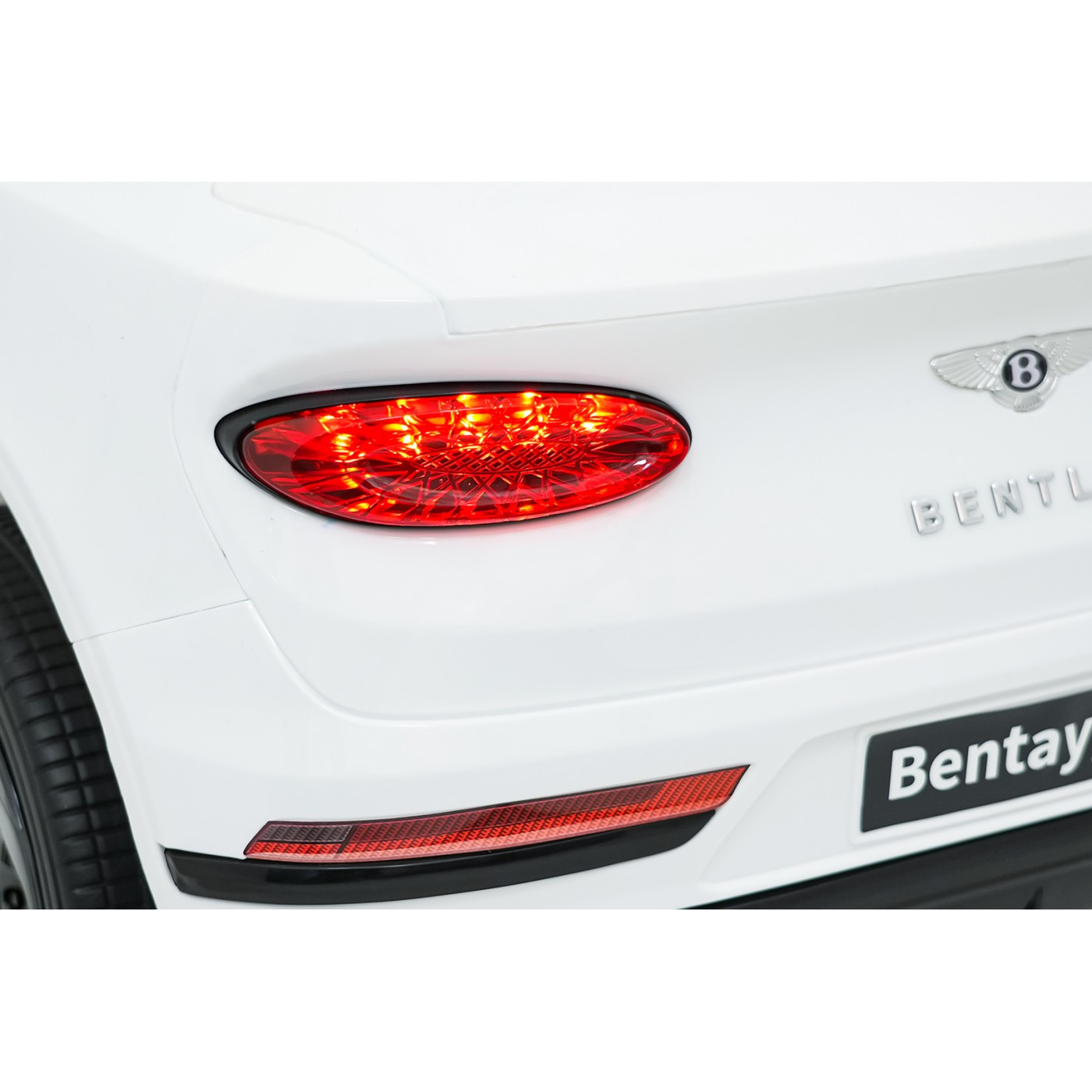 Bentley Bentayga S White Vehicle