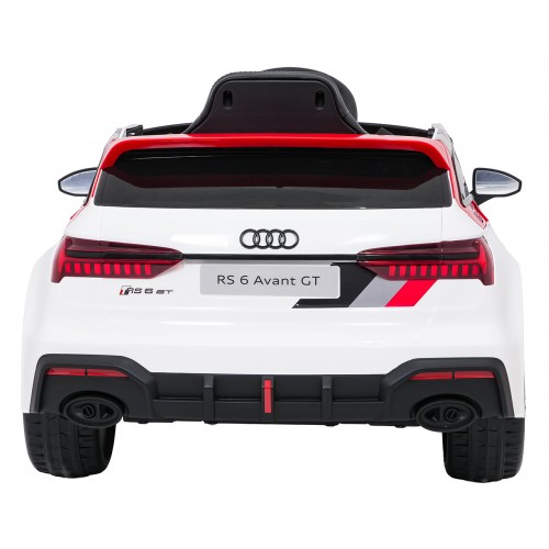 Vehicle Audi RS6 Avant GT White