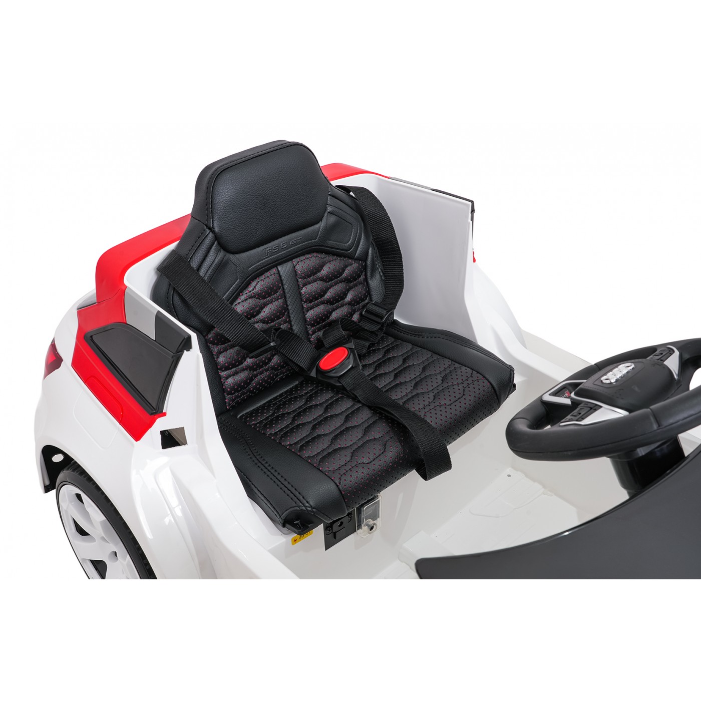 Vehicle Audi RS6 Avant GT White