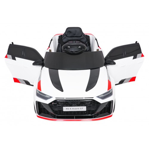 Vehicle Audi RS6 Avant GT White