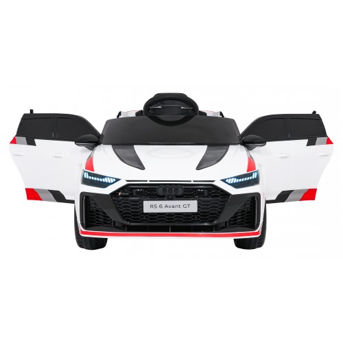 Vehicle Audi RS6 Avant GT White