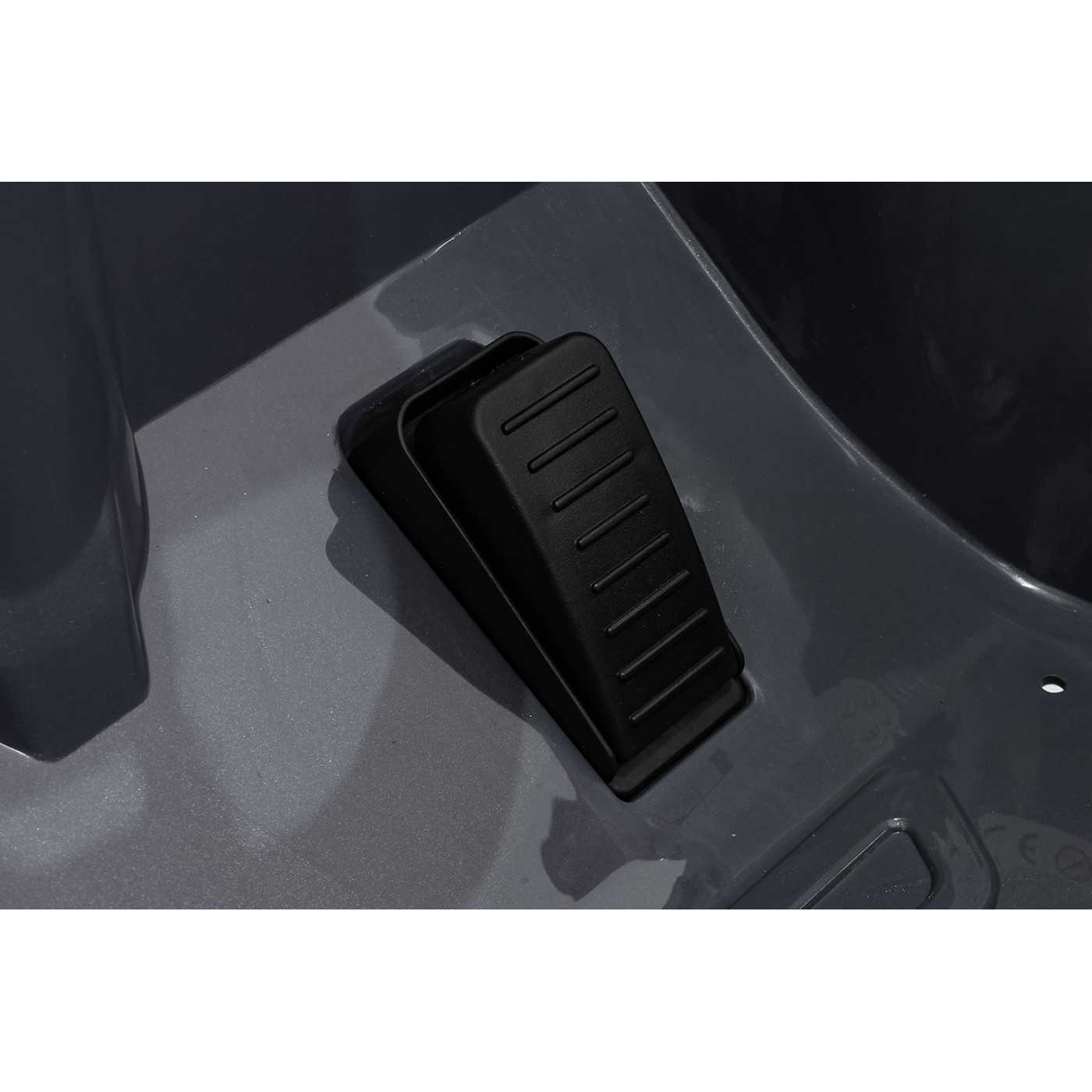 Vehicle Audi RS6 Avant GT Gray