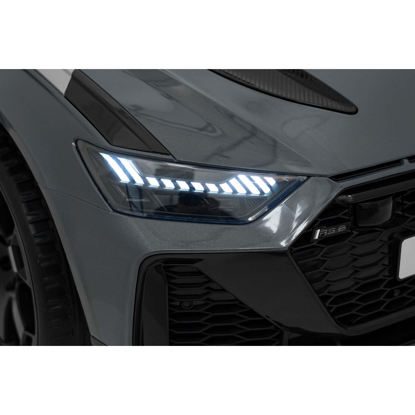 Vehicle Audi RS6 Avant GT Gray